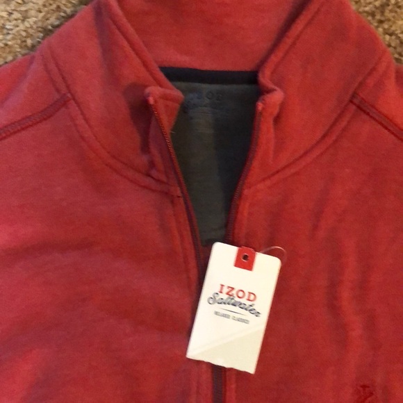 IZod men’s red pullover sweater - Picture 2 of 4